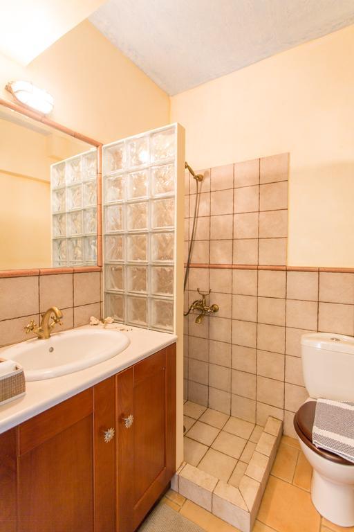 Marathon Beachside Villa 100M From The Beach Schinias Bagian luar foto