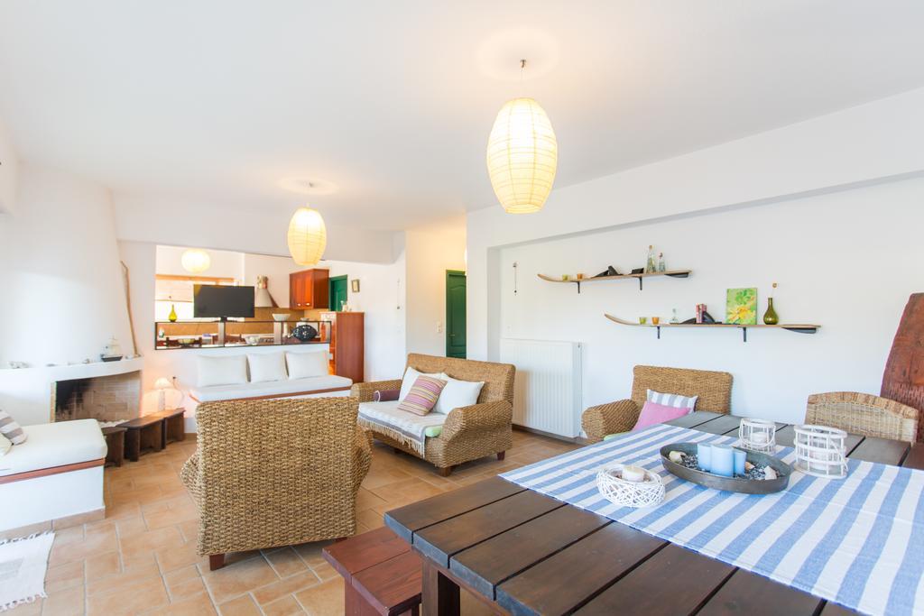 Marathon Beachside Villa 100M From The Beach Schinias Bagian luar foto
