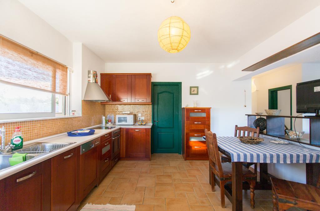 Marathon Beachside Villa 100M From The Beach Schinias Bagian luar foto