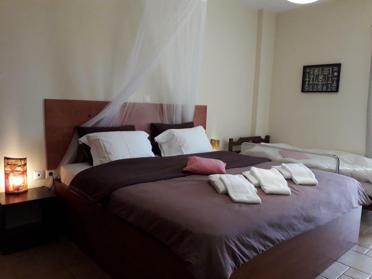 Marathon Beachside Villa 100M From The Beach Schinias Bagian luar foto